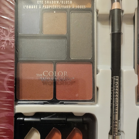 New Color Workshop Color Expressions Makeup 38+ Variety Kit Gift Set - Picture 5 of 11